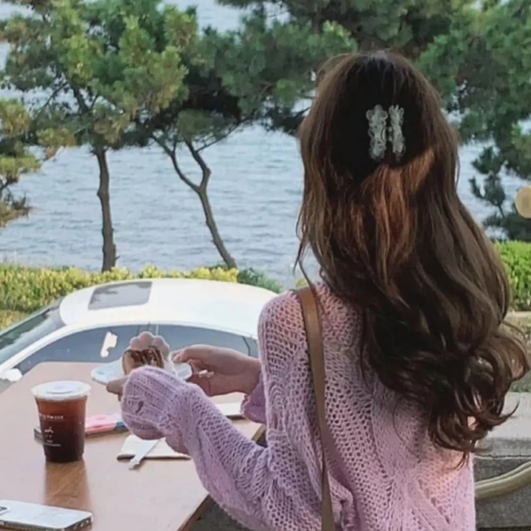 碧海娇娃 海报